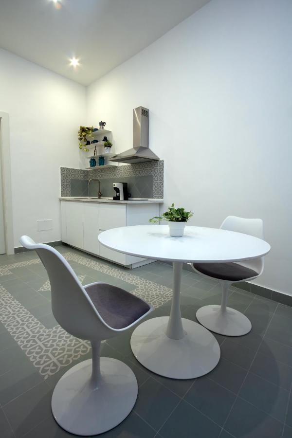 Cortile Del Greco Apartments Palermo Ngoại thất bức ảnh
