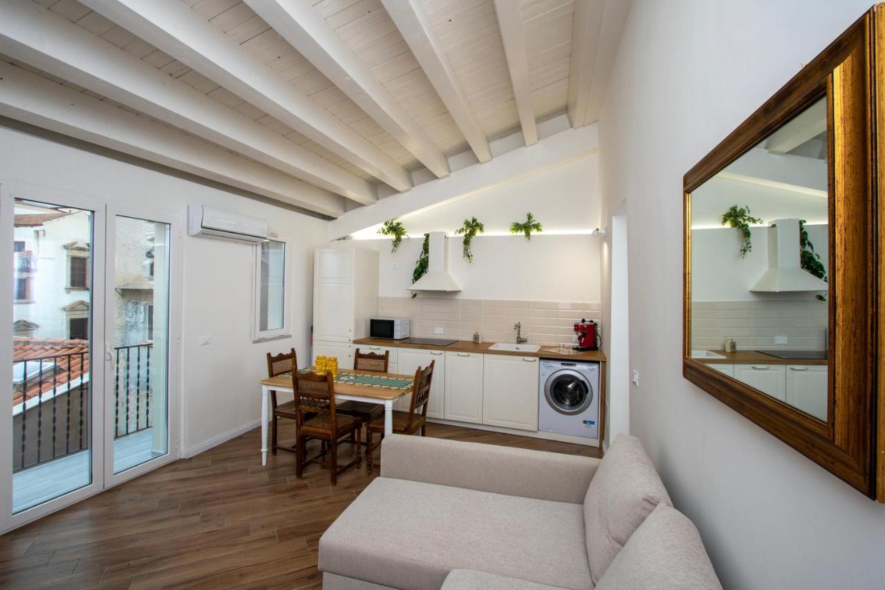 Cortile Del Greco Apartments Palermo Ngoại thất bức ảnh